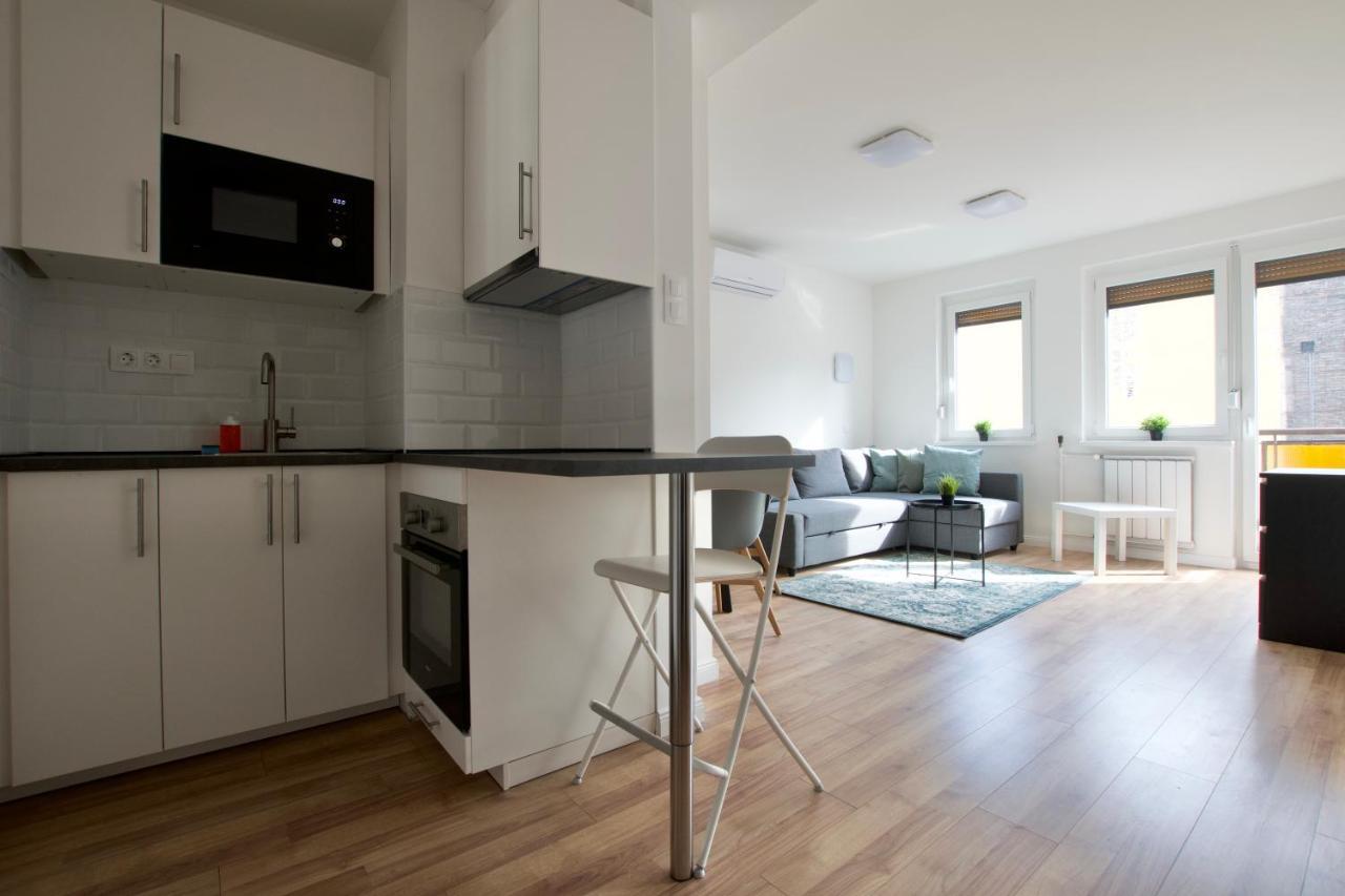 Standard Apartment By Hi5 - Dessewffy 37 Suites Budapest Luaran gambar
