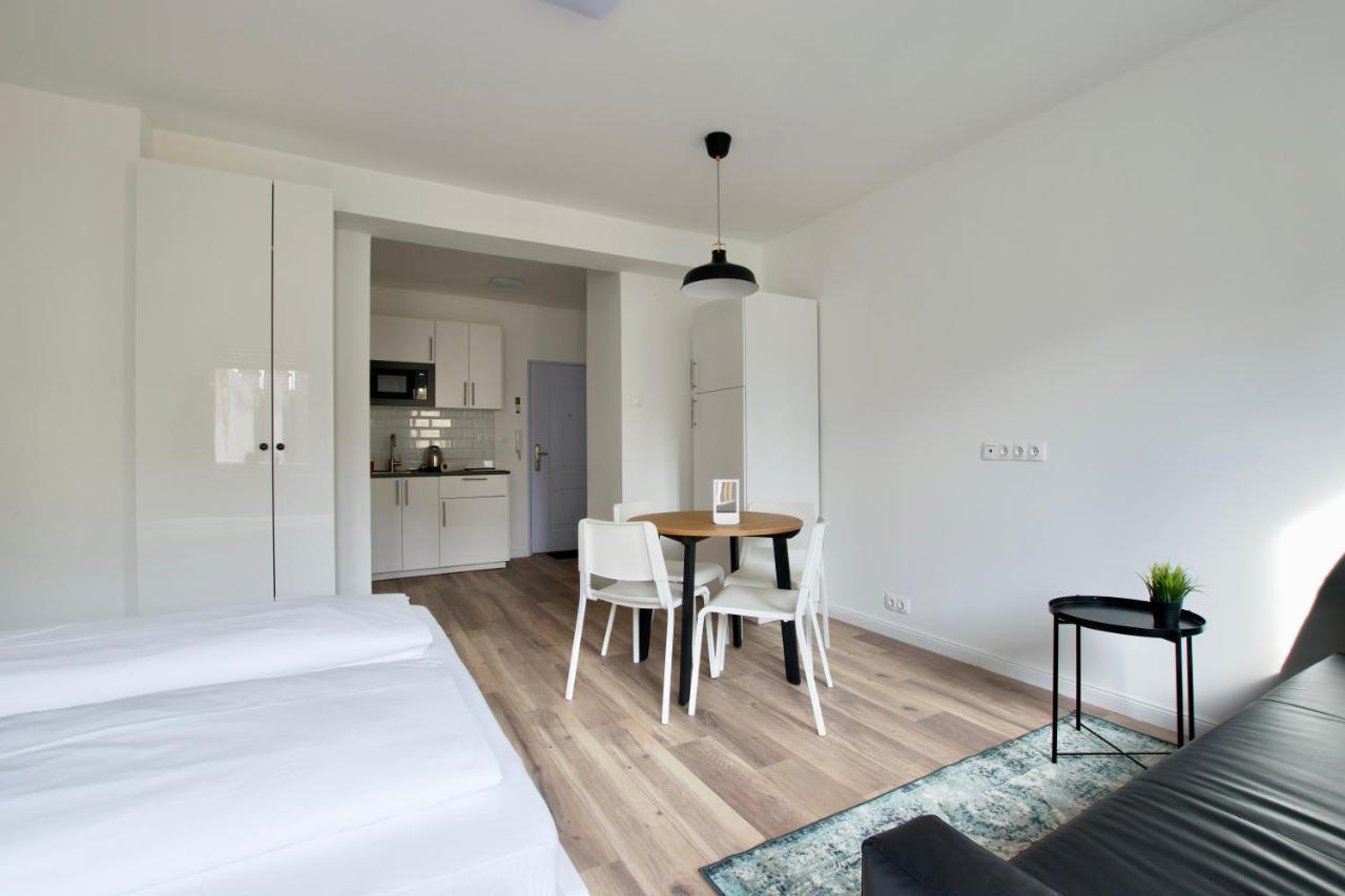 Standard Apartment By Hi5 - Dessewffy 37 Suites Budapest Luaran gambar