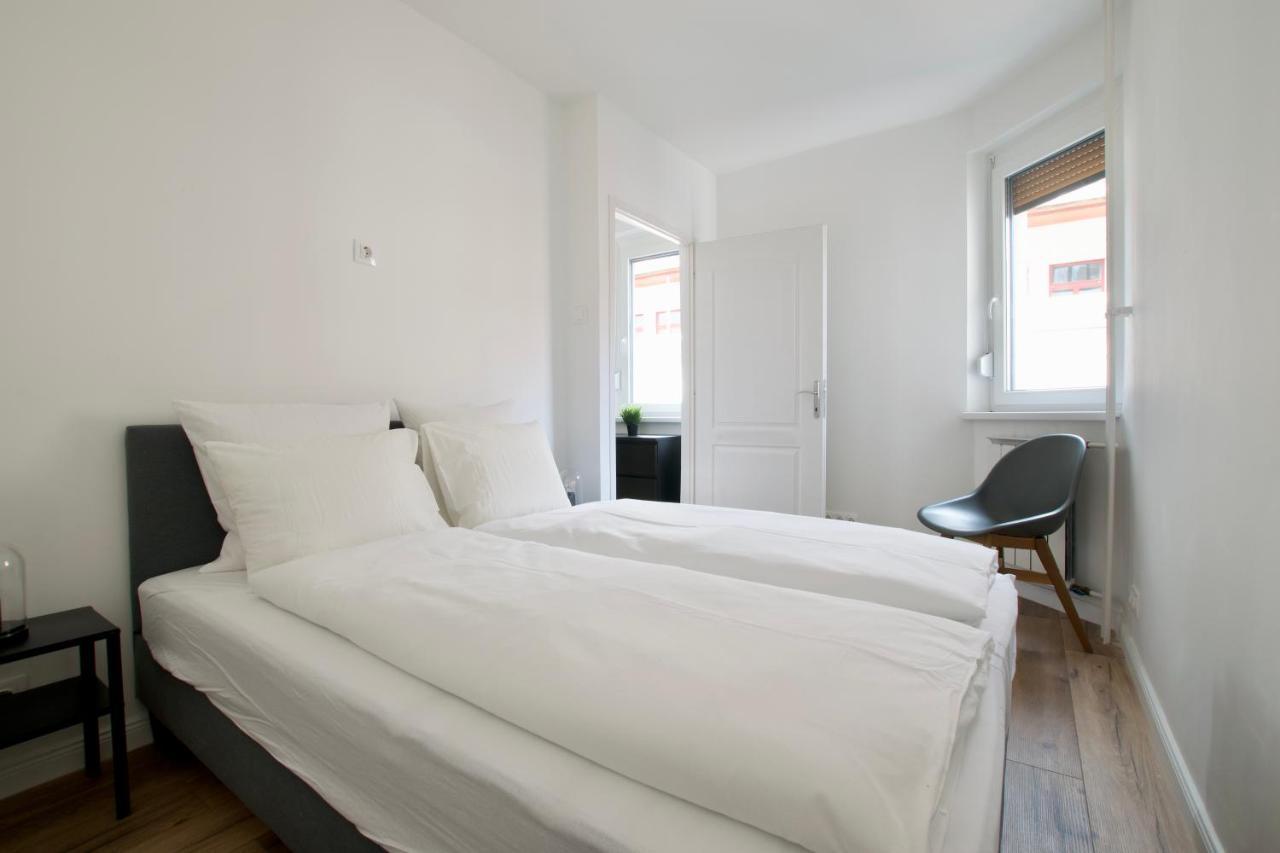 Standard Apartment By Hi5 - Dessewffy 37 Suites Budapest Luaran gambar