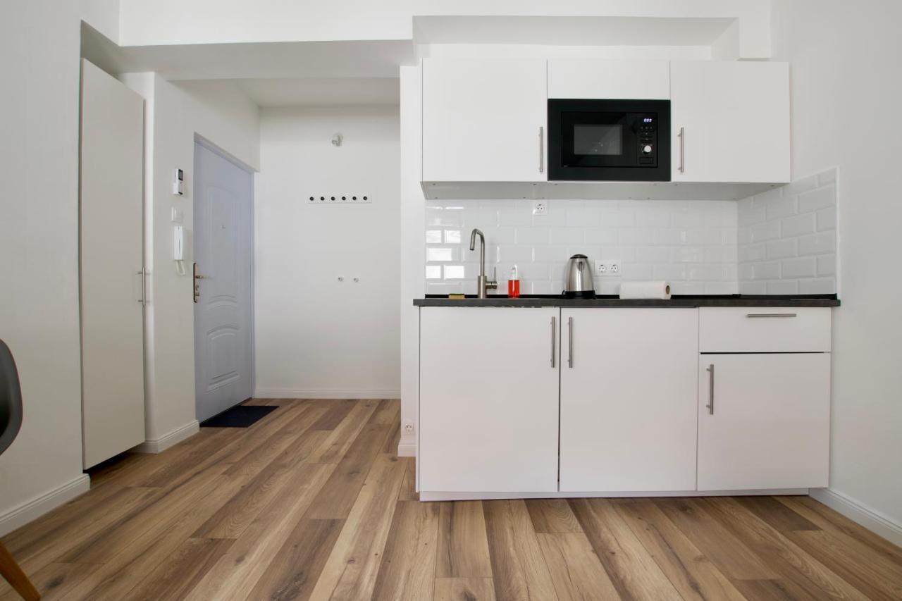 Standard Apartment By Hi5 - Dessewffy 37 Suites Budapest Luaran gambar