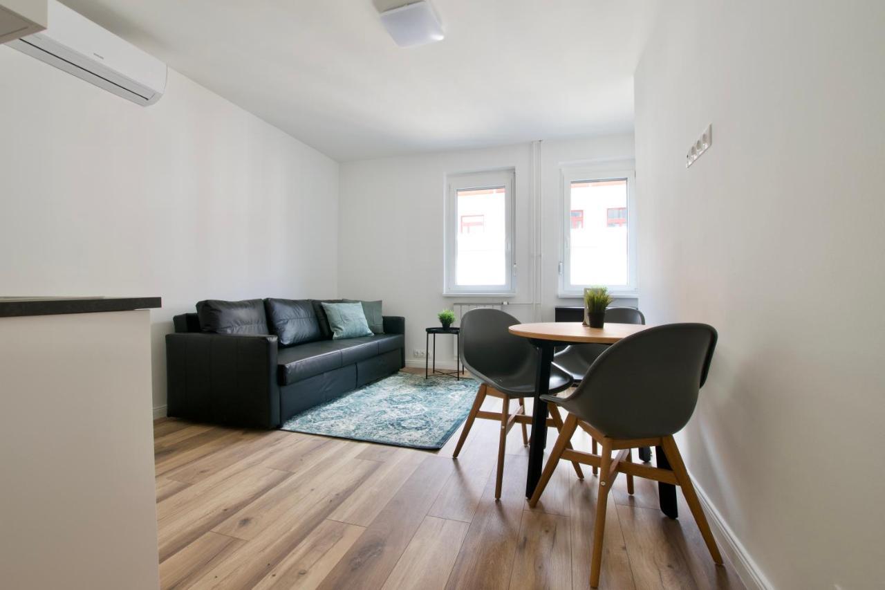 Standard Apartment By Hi5 - Dessewffy 37 Suites Budapest Luaran gambar